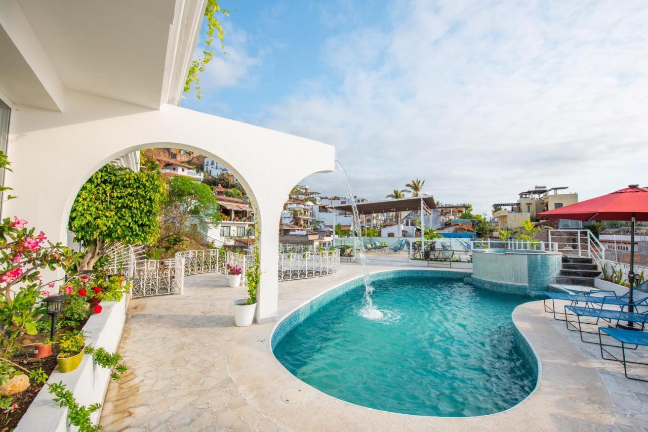 La Casa Blanca Aparthotel Puerto Vallarta Exterior photo