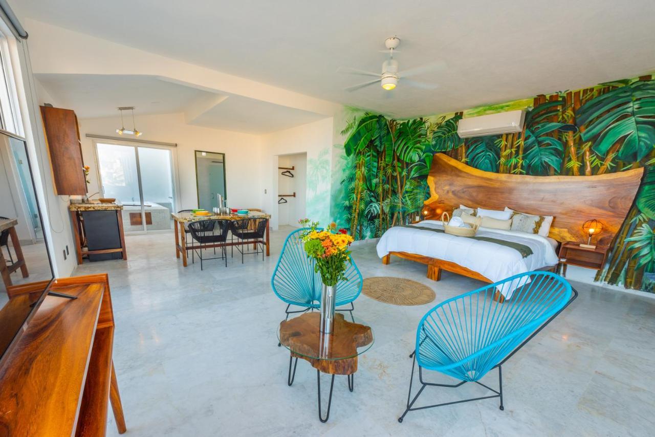 La Casa Blanca Aparthotel Puerto Vallarta Exterior photo