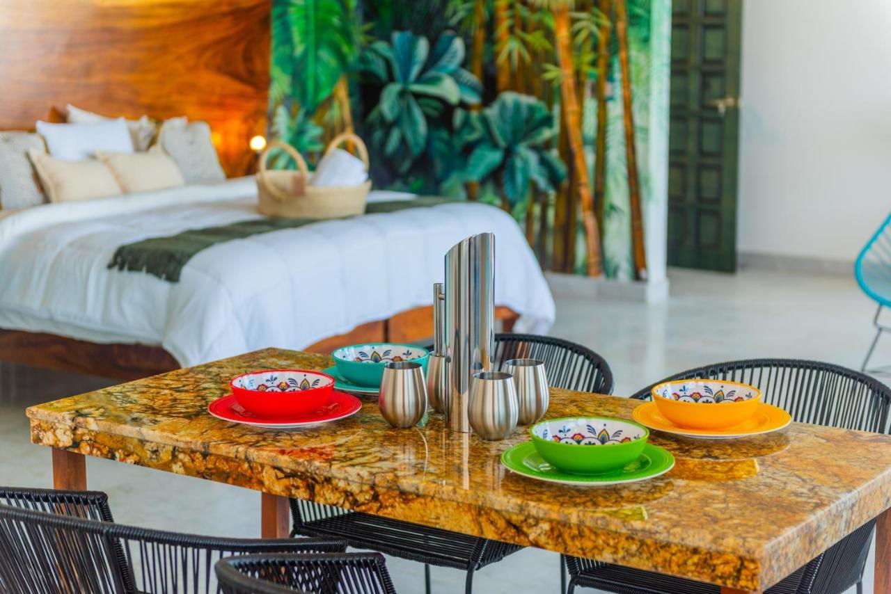 La Casa Blanca Aparthotel Puerto Vallarta Exterior photo