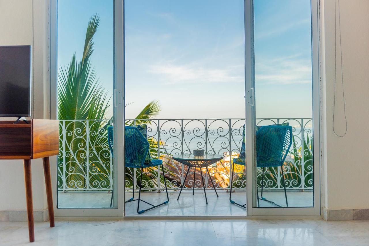 La Casa Blanca Aparthotel Puerto Vallarta Exterior photo