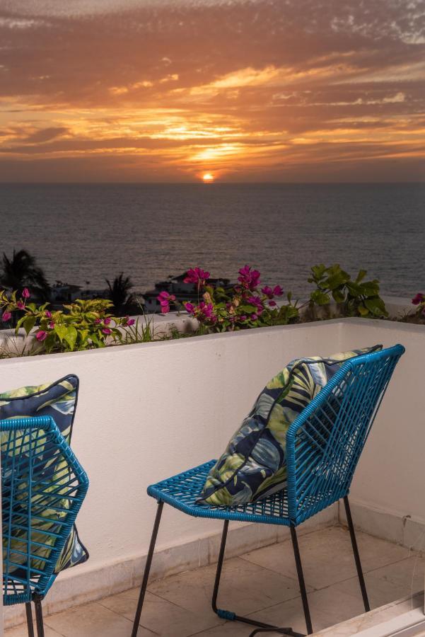 La Casa Blanca Aparthotel Puerto Vallarta Exterior photo