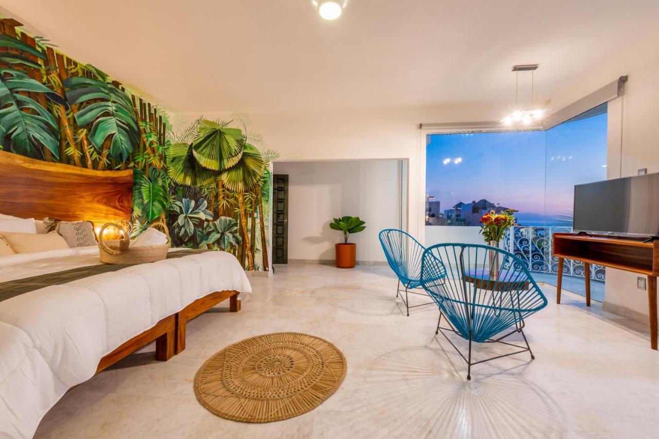 La Casa Blanca Aparthotel Puerto Vallarta Exterior photo