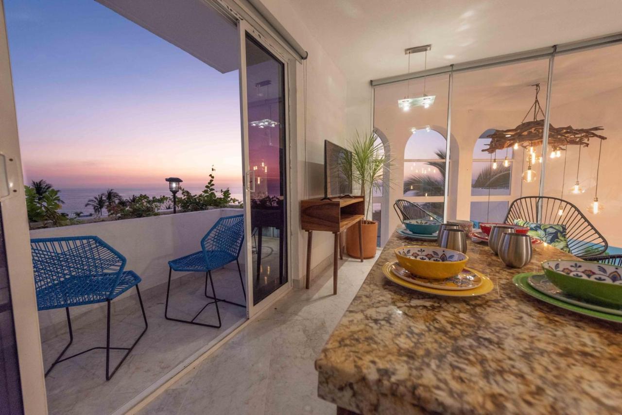 La Casa Blanca Aparthotel Puerto Vallarta Exterior photo